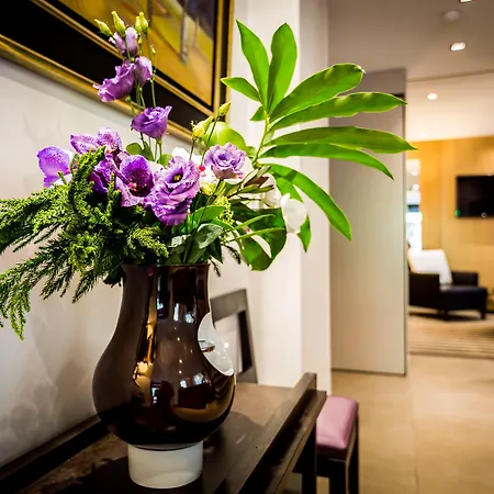 Hotel Duret Champs Elysees Parijs