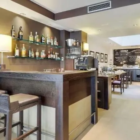 Hotel Duret Champs Elysees 4*