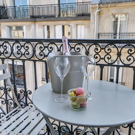 Duret Champs Elysees Hotel 4*