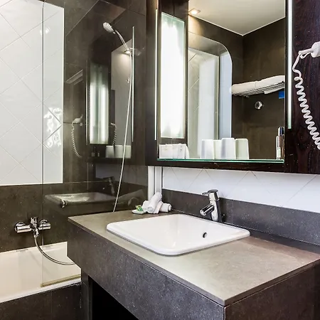 Duret Champs Elysees Hotel