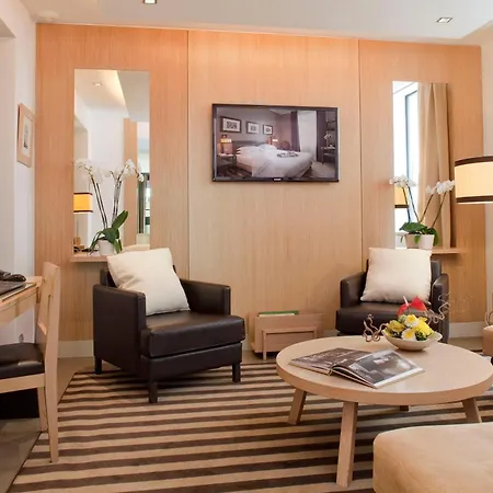 Hotel Duret Champs Elysees Paris