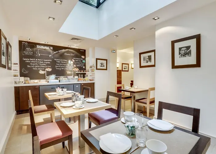 Hotel Duret Champs Elysees Paris