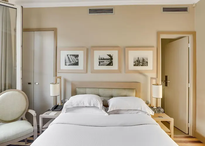 Duret Champs Elysees Paris