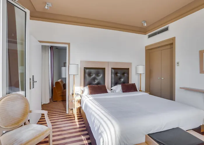 Hotel Duret Champs Elysees