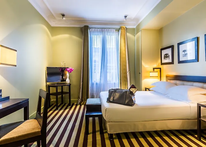 Duret Champs Elysees Hotel