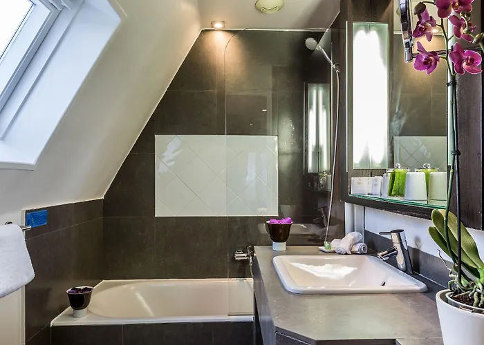 Duret Champs Elysees Hotel 4*