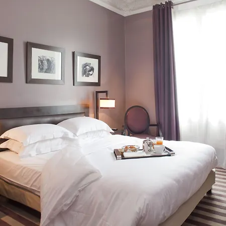 호텔 Duret Champs Elysees 4*